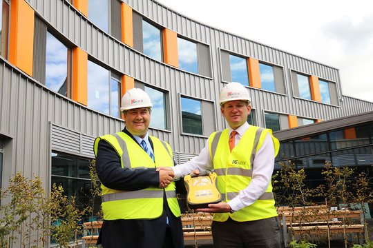 SGS Group Chief Executive Kevin Hamblin with MD of Kier Construction Central Mark Pausey